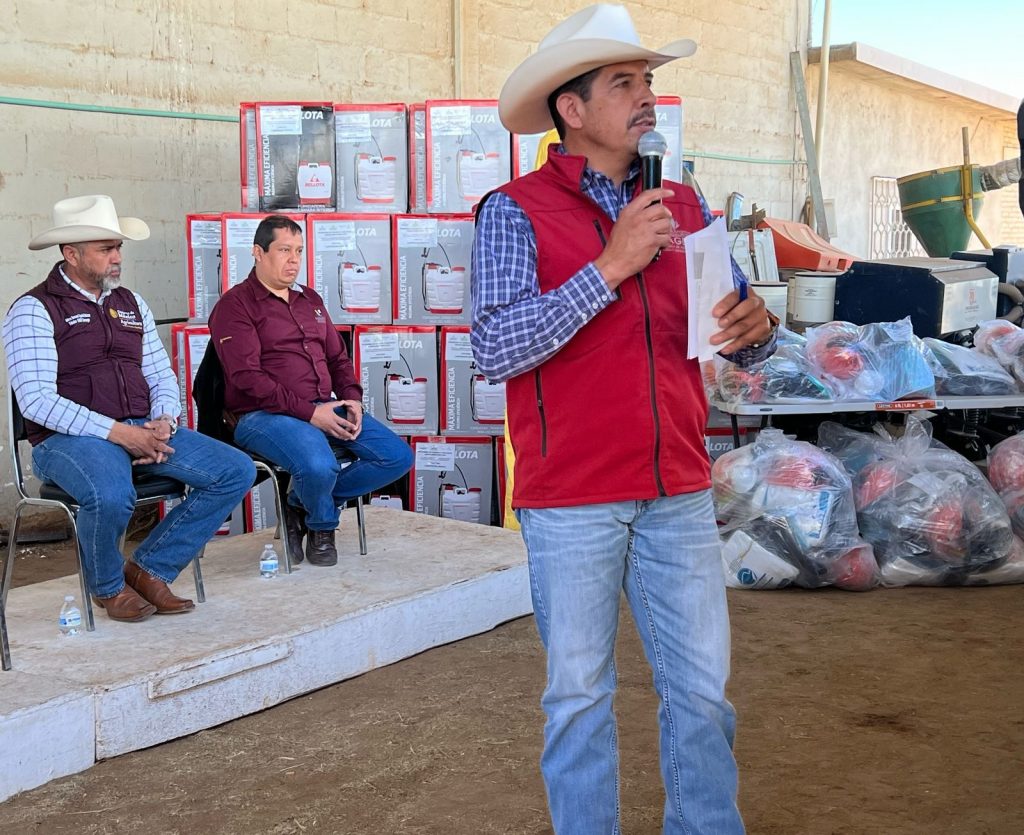 ENTREGA DE APOYOS A PRODUCTORES AGRICOLAS, DEL PROGRAMA DE SANIDAD E INOCUIDAD.